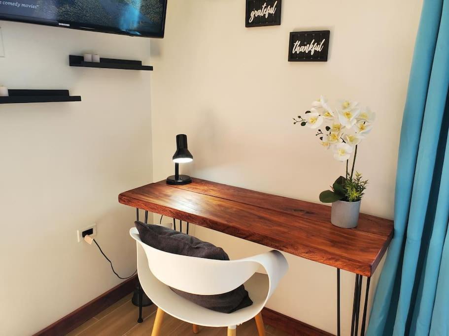 'The Solace' New Luxury Modern 1Bed 1Bath Apt. Portmore Bagian luar foto